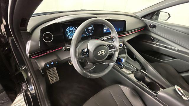 2025 Hyundai Elantra Hybrid SEL Sport