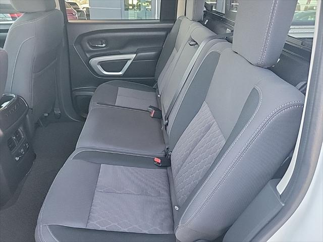 2024 Nissan Titan Crew Cab SV 4x2