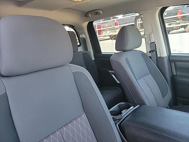 2024 Nissan Titan Crew Cab SV 4x2