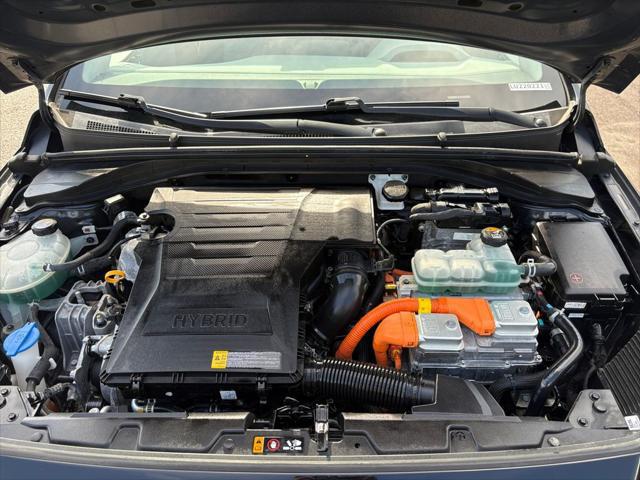 2020 Hyundai IONIQ Hybrid Blue