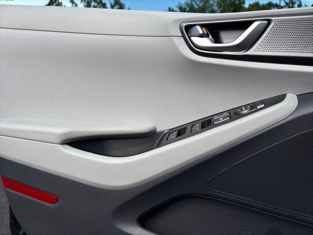 2020 Hyundai IONIQ Hybrid Blue