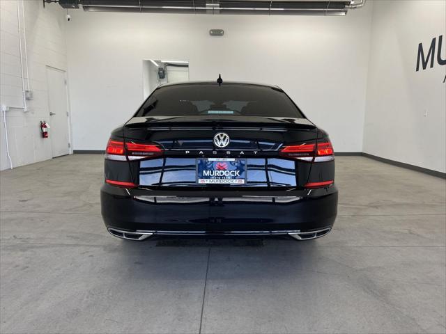 2021 Volkswagen Passat 2.0T R-Line