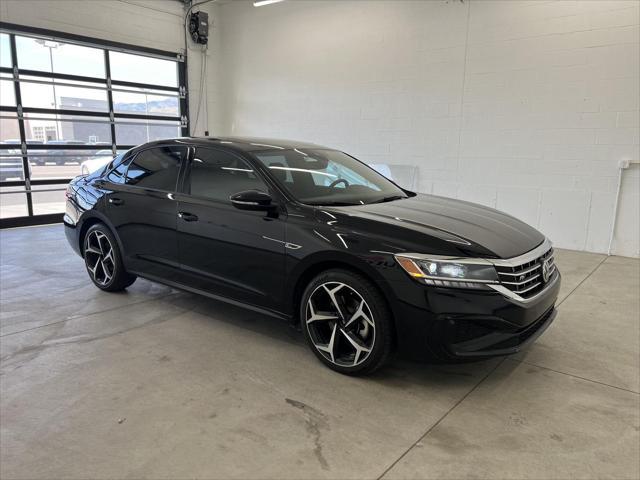 2021 Volkswagen Passat 2.0T R-Line