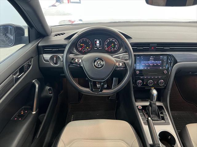 2021 Volkswagen Passat 2.0T R-Line