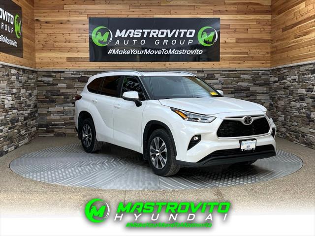 2023 Toyota Highlander XLE for sale in YORKVILLE, NY