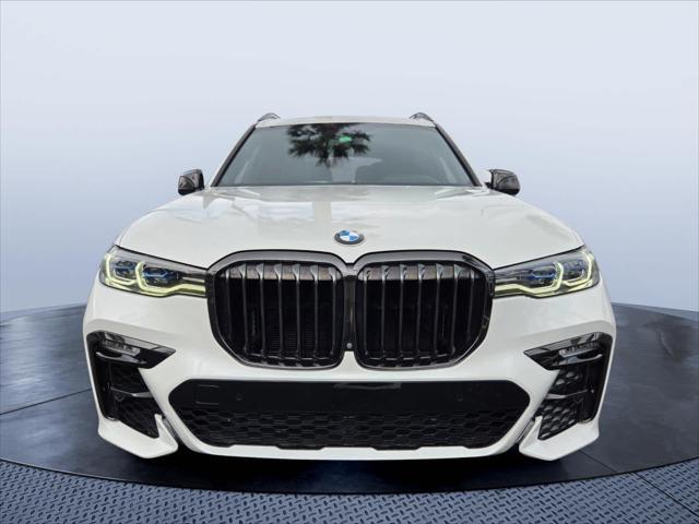 2021 BMW X7 M50i