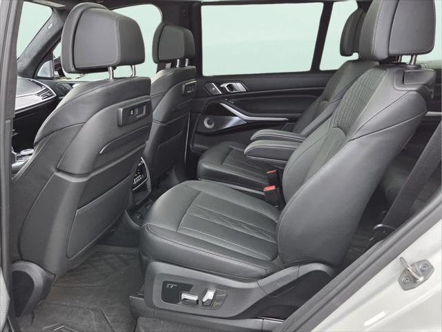 2021 BMW X7 M50i