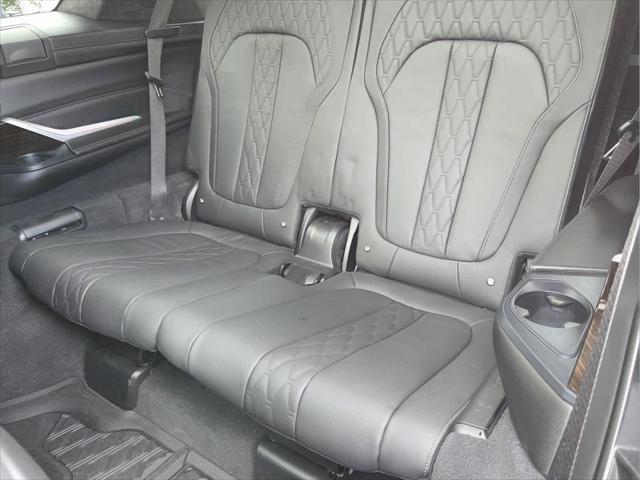 2021 BMW X7 M50i