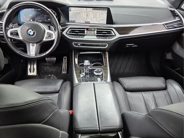 2021 BMW X7 M50i