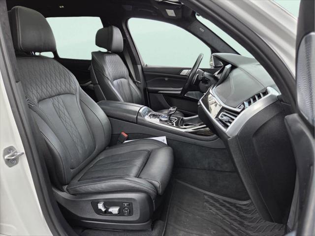 2021 BMW X7 M50i