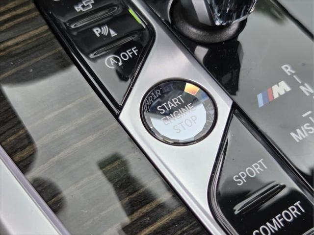 2021 BMW X7 M50i