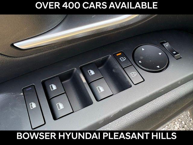 2026 Hyundai Tucson Hybrid Blue SE