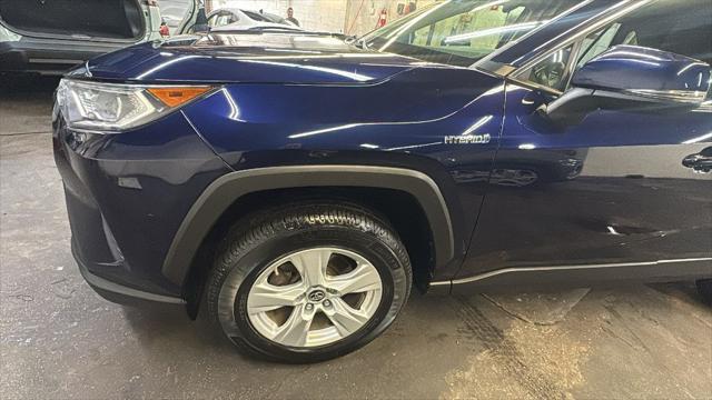 2019 Toyota RAV4 Hybrid XLE