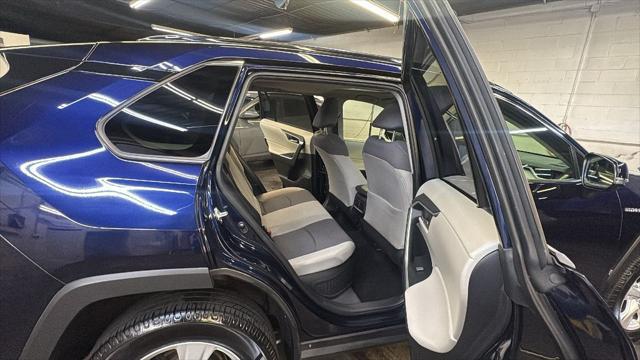 2019 Toyota RAV4 Hybrid XLE