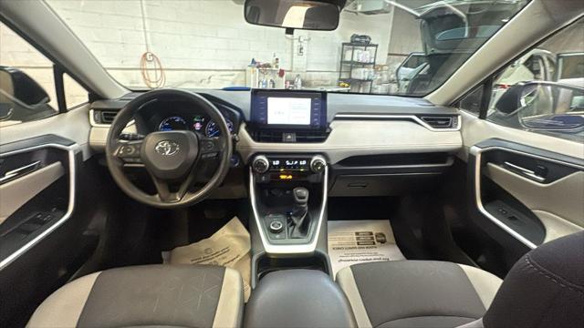 2019 Toyota RAV4 Hybrid XLE