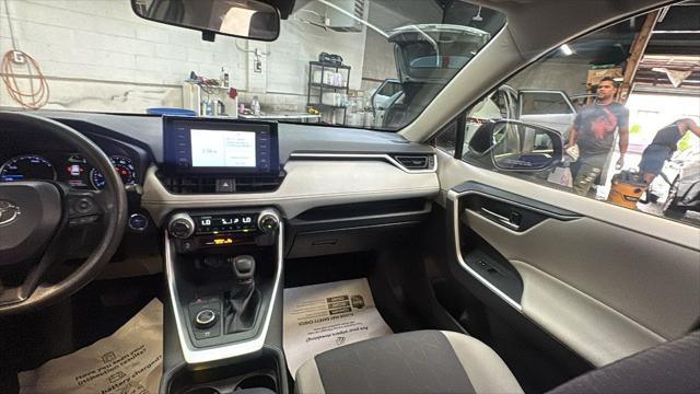 2019 Toyota RAV4 Hybrid XLE