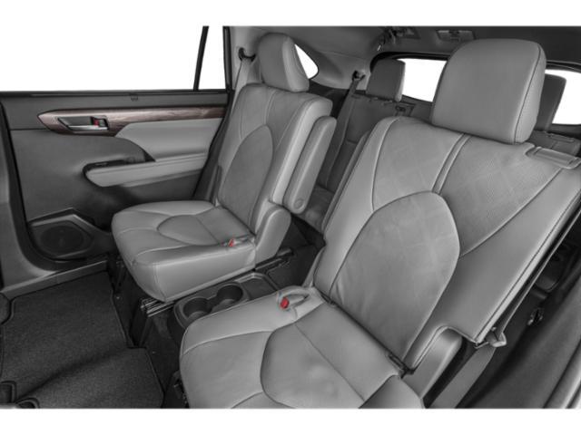 2023 Toyota Highlander Hybrid Platinum