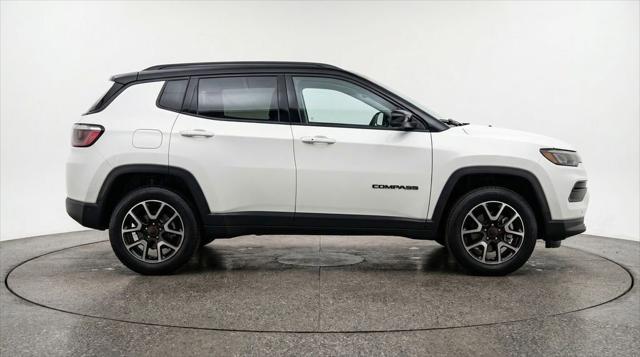 2025 Jeep Compass Trailhawk 4x4 for sale in BLUE SPRINGS, MO
