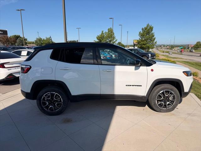 2025 Jeep Compass Trailhawk 4x4