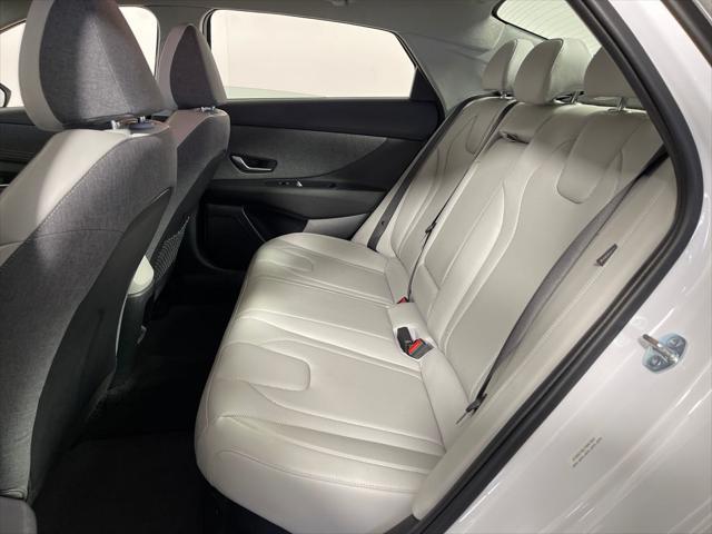 2025 Hyundai Elantra Hybrid Limited