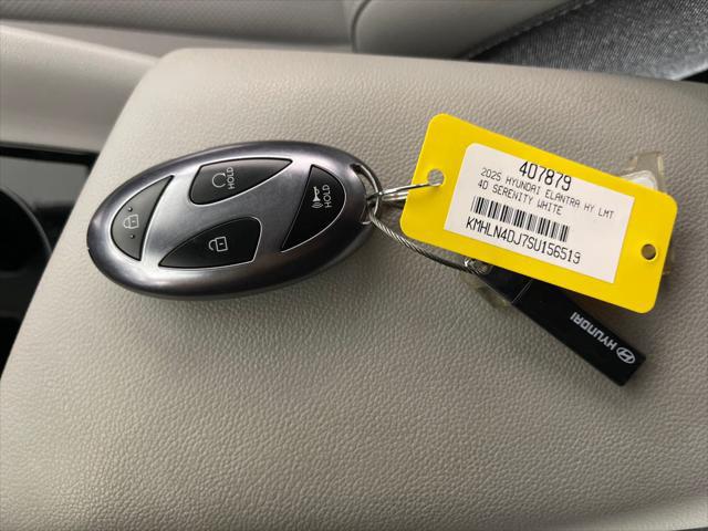 2025 Hyundai Elantra Hybrid Limited