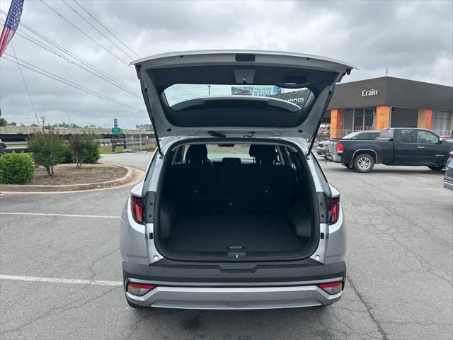 2026 Hyundai Tucson Hybrid Blue SE