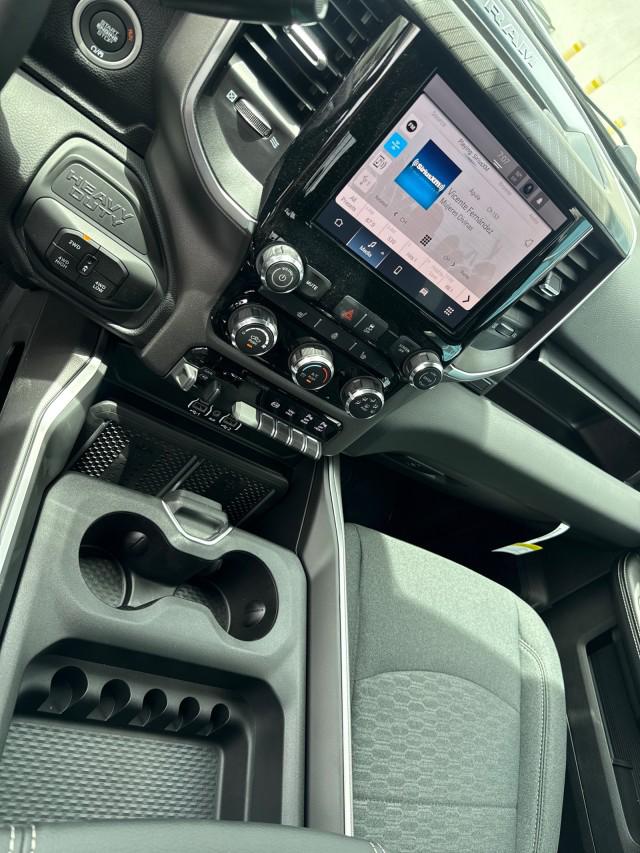 2026 Ram 2500 Big Horn Crew Cab 4x4 64 Box