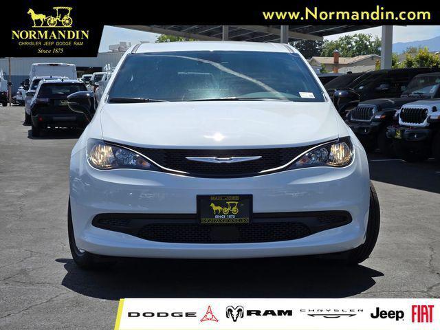 2027 Chrysler Pacifica PACIFICA LX 2027 Chrysler Pacifica PACIFICA LX