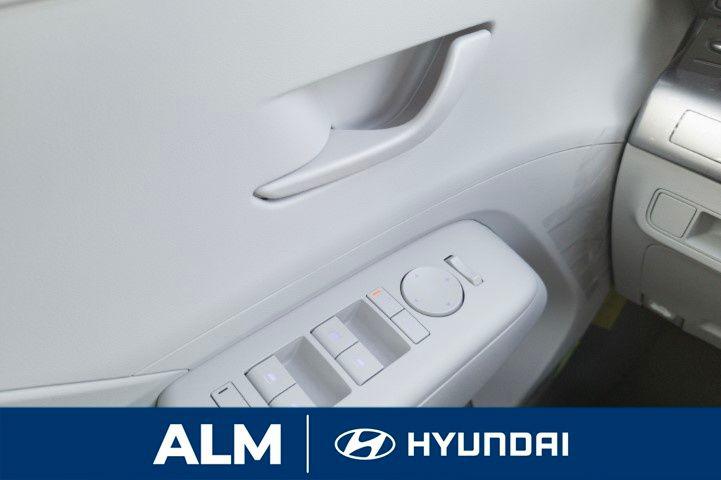 New 2026 Denim Blue Pearl HYUNDAI SE FWD image 29