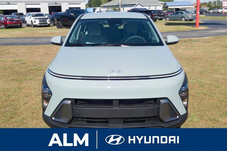 New 2026 Green Hyundai SE FWD image 3