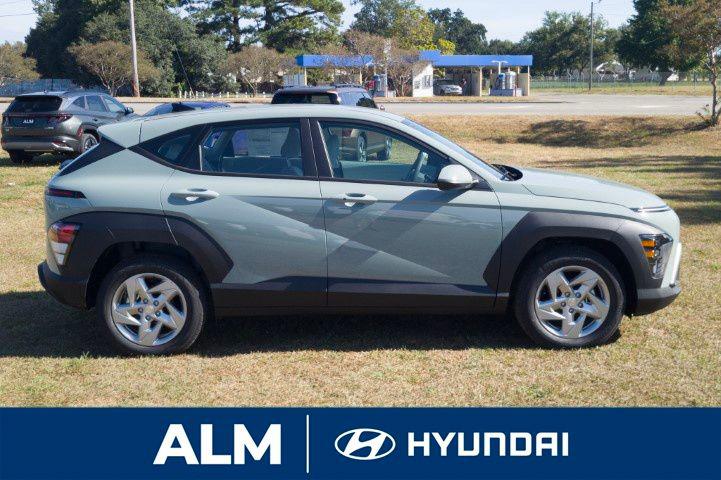 New 2026 Green Hyundai SE FWD image 5