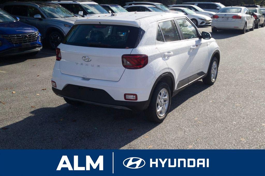 New 2026 White Hyundai SE image 6