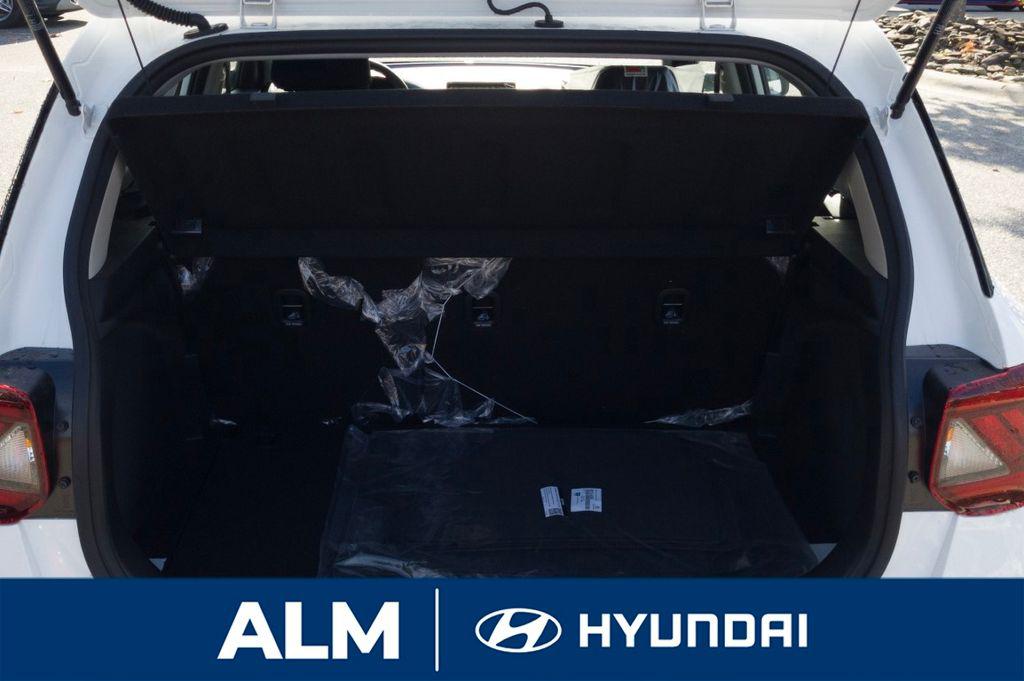 New 2026 White Hyundai SE image 9