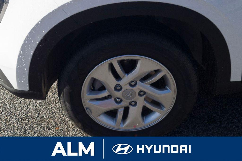 New 2026 White Hyundai SE image 12