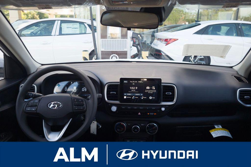 New 2026 White Hyundai SE image 19
