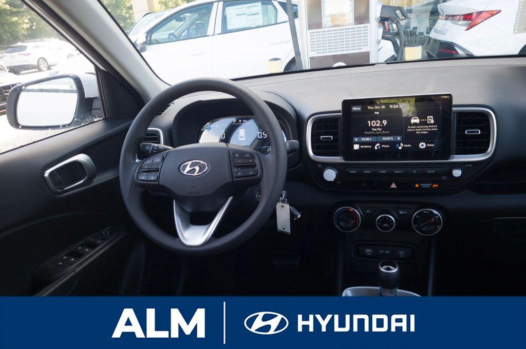 New 2026 White Hyundai SE image 20