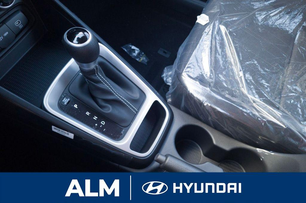 New 2026 White Hyundai SE image 24
