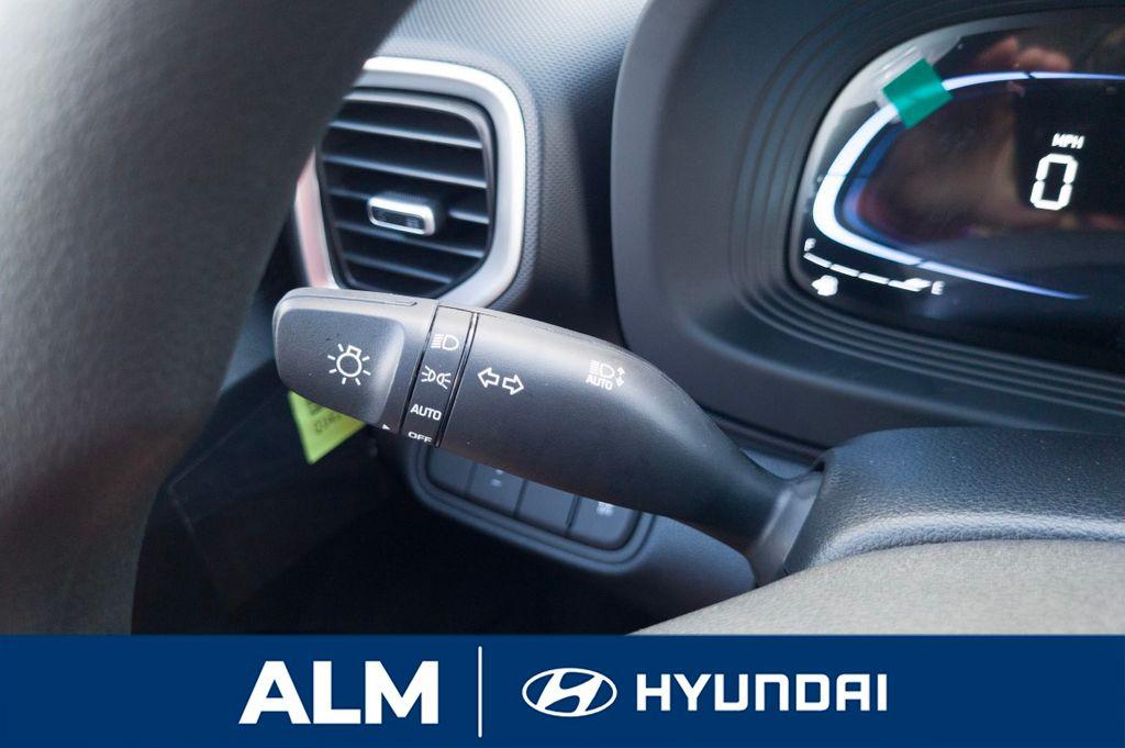 New 2026 White Hyundai SE image 28