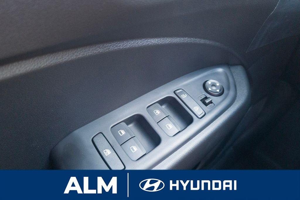 New 2026 White Hyundai SE image 30