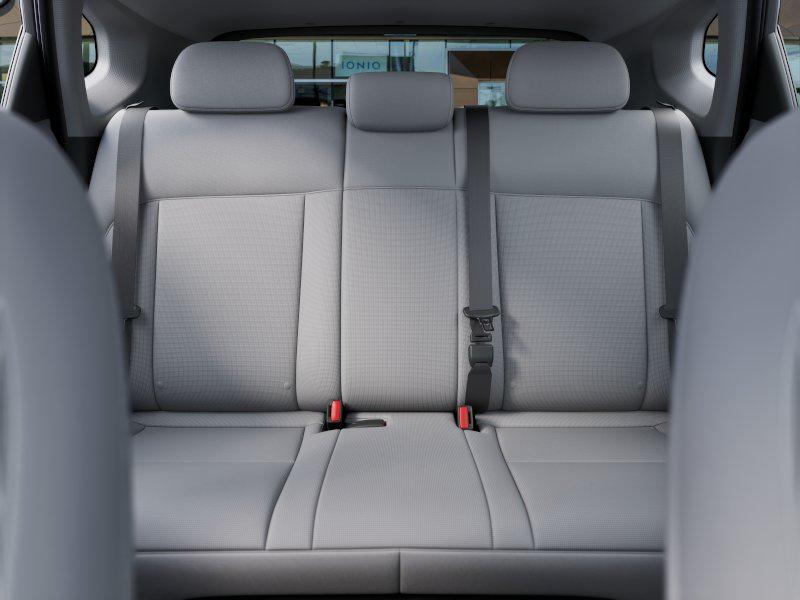 New 2026 White HYUNDAI SE FWD image 12