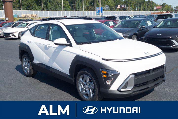 New 2026 White Hyundai SE FWD image 4