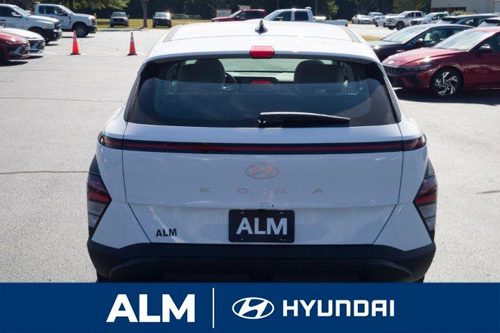 New 2026 White Hyundai SE FWD image 7