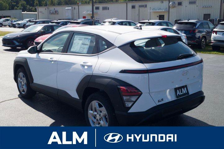 New 2026 White Hyundai SE FWD image 9