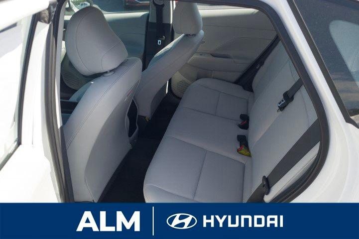 New 2026 White Hyundai SE FWD image 16