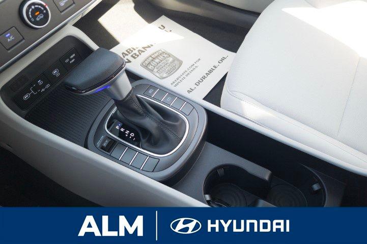 New 2026 White Hyundai SE FWD image 23
