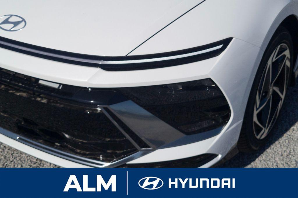 New 2026 White Hyundai SEL Sport image 11