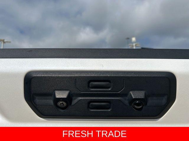 2022 GMC Sierra 1500 4WD Crew Cab Short Box SLT
