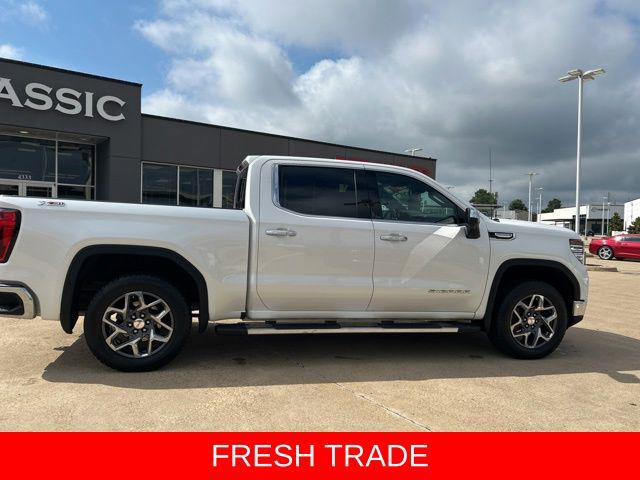 2022 GMC Sierra 1500 4WD Crew Cab Short Box SLT