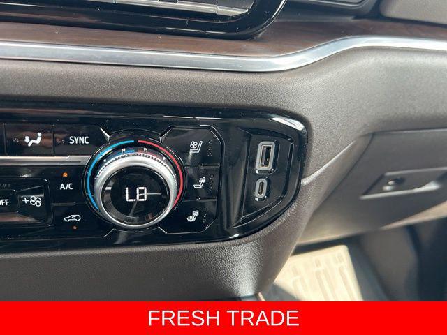 2022 GMC Sierra 1500 4WD Crew Cab Short Box SLT