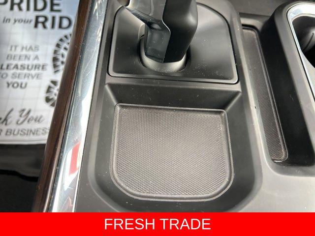 2022 GMC Sierra 1500 4WD Crew Cab Short Box SLT